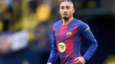 رافينيا يقدم نصيحة كوبارسي خلال الفوز على فياريال